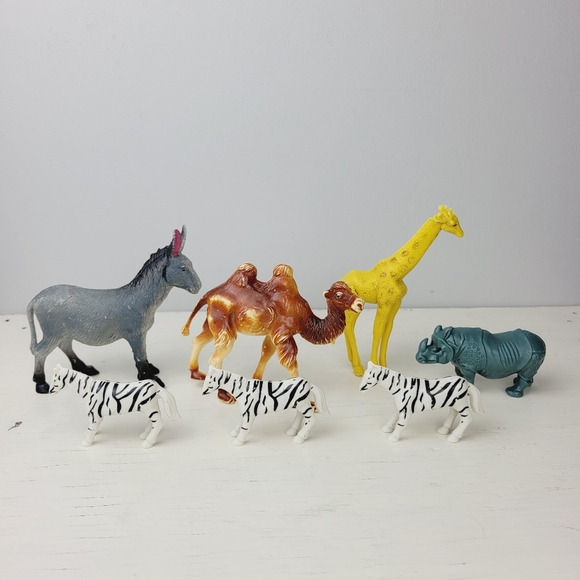 Vintage Zoo Animals Play Set Zebra Giraffe Camel Rhino Donkey made in  Hong Kong - Picture 16 of 16